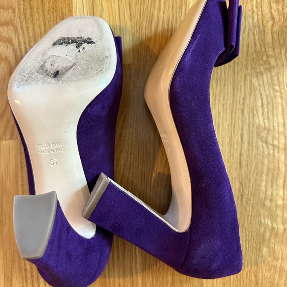 Miu Miu purple suede peep-toe heels - Picture 4 of 5